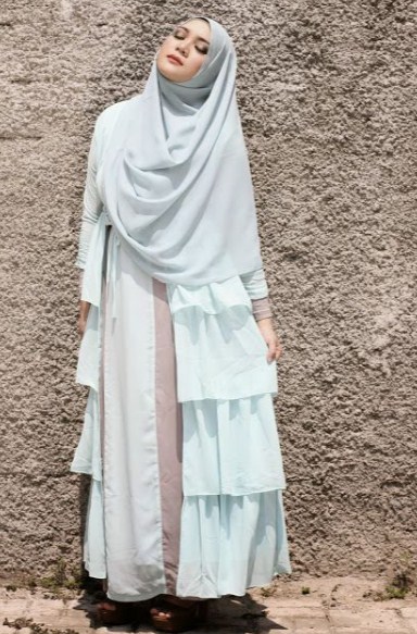 3 Hijab  Paling Trendy Bulan Ini Koleksi Baju  Masa Kini